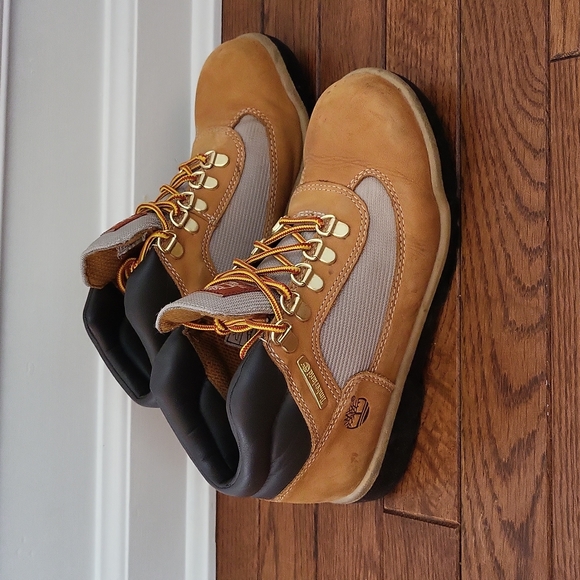 Timberland Boots Sz 4.5 - Picture 3 of 5